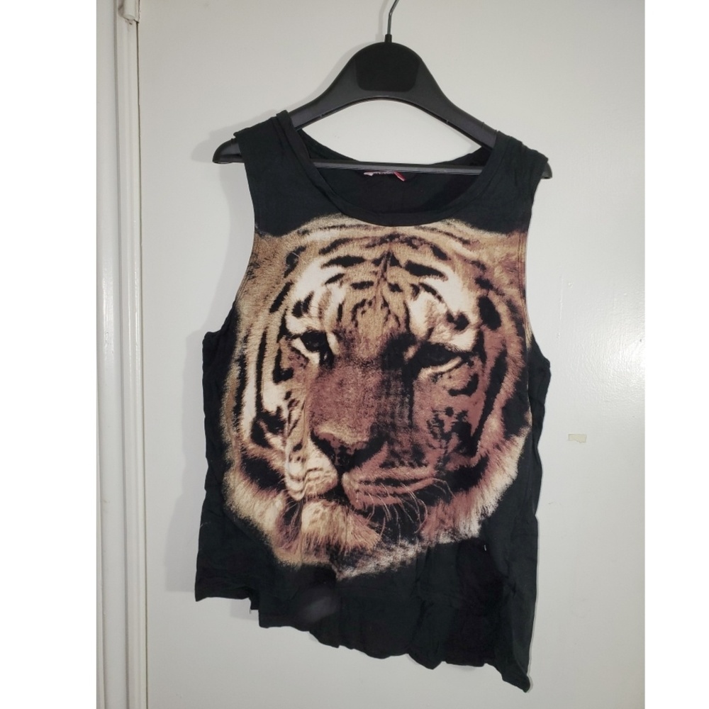 Tiger tank top